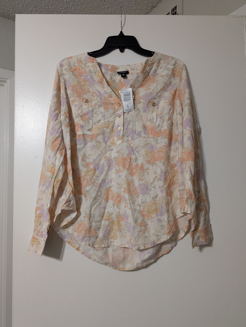torrid Floral Blouse in Peach & Lavender NWT